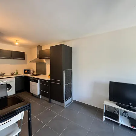 2 Pieces Golfe Juan Proche Plage Et Commerces Vallauris