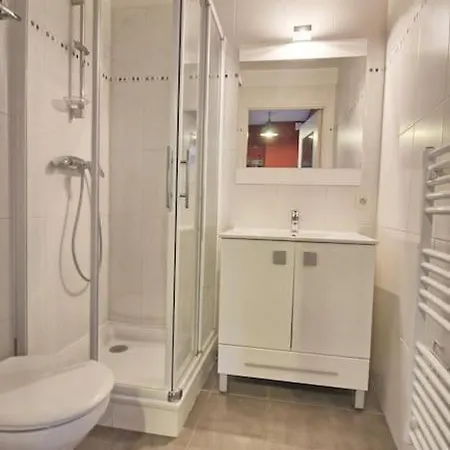 2 Pieces Golfe Juan Proche Plage Et Commerces Apartment